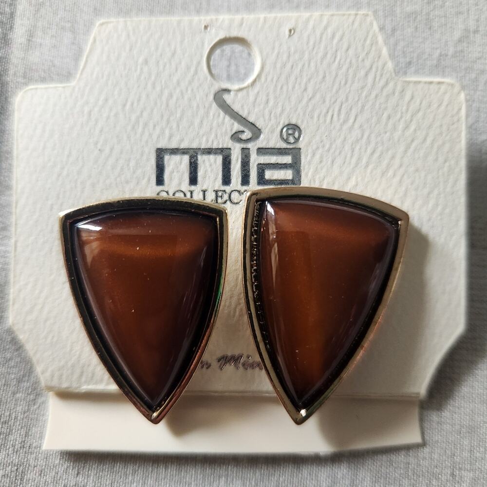Mia Collection By kim Min Sun Brown earrings with‎ gold trim